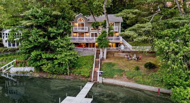 Photo of 72 S Shore Dr, Sturbridge, MA 01566