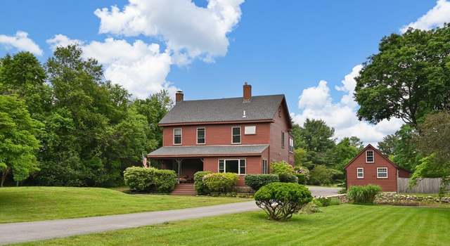 Photo of 44 Moulton St, South Hamilton, MA 01982