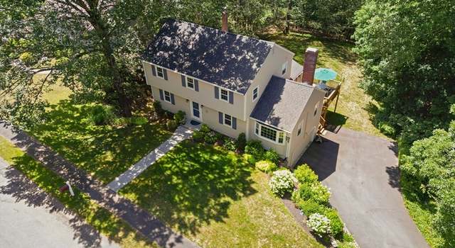 Photo of 32 Towne Ln, Topsfield, MA 01983