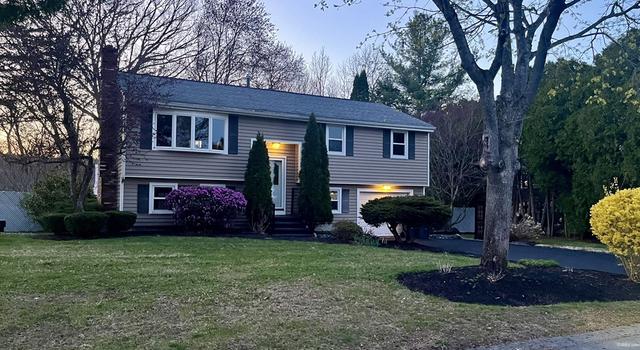 Photo of 115 Bridle Path Ln, Methuen, MA 01844