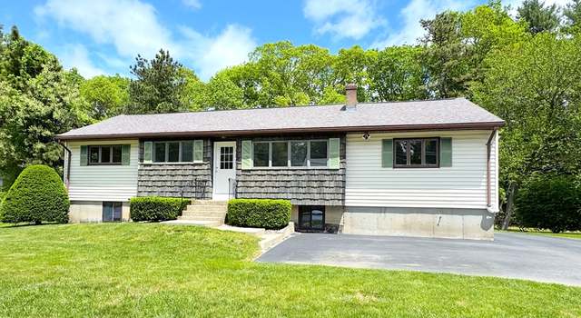 Photo of 6 Oak St, Foxboro, MA 02035