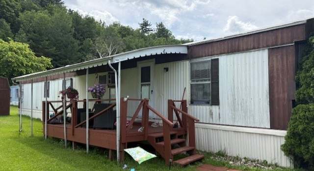 Photo of 6 Seminole Dr, North Adams, MA 01247