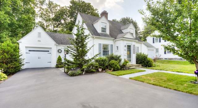 Photo of 6 Stoneleigh Rd, Worcester, MA 01606