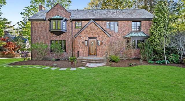 Photo of 533 Hammond St, Newton, MA 02467