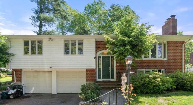 Photo of 618 Canton St, Westwood, MA 02090