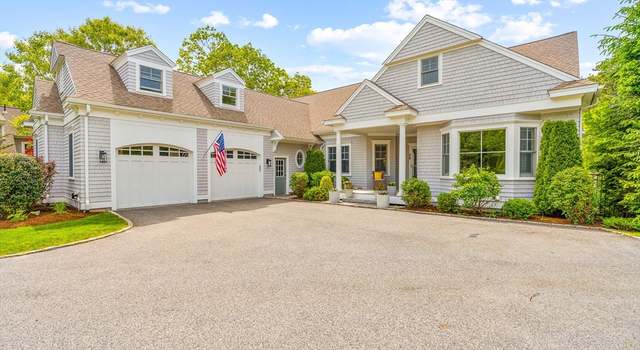 Photo of 29 Flat Pond Cir, Mashpee, MA 02649
