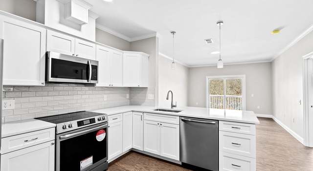 Photo of 485 Blue Hills Pkwy #5, Milton, MA 02186
