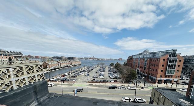 Photo of 301 North St #5, Boston, MA 02109