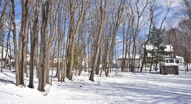 Photo of 20 Hillside, Amesbury, MA 01913
