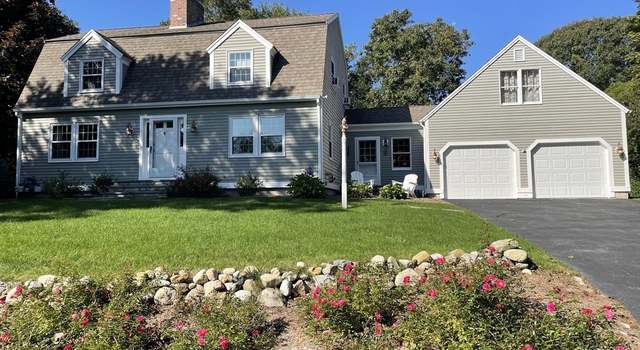 Photo of 17 Cedar Point Cir, Barnstable, MA 02632