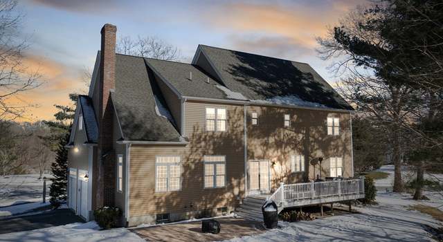 Photo of 16 Tulip Way, Medway, MA 02053