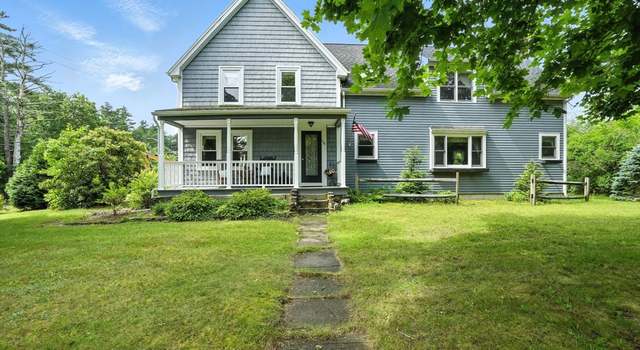 Photo of 114 Center St, Carver, MA 02330