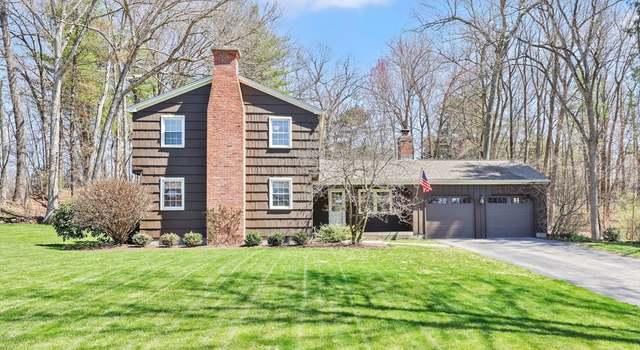 Photo of 2 Woodside Dr, Wilbraham, MA 01095