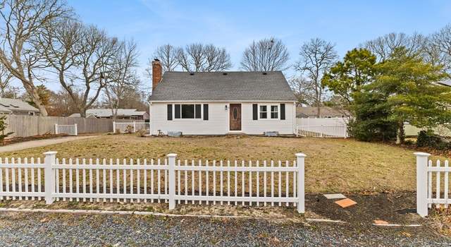 Photo of 8 Nobby Ln, Yarmouth, MA 02673
