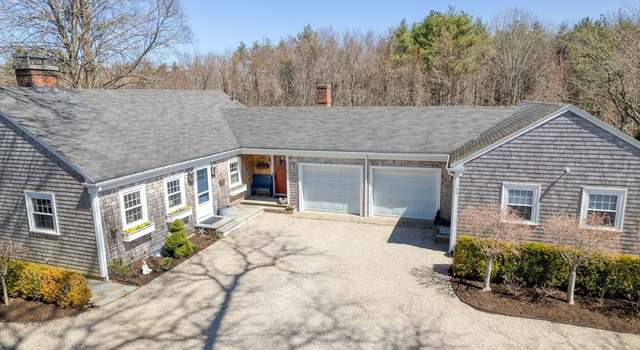 Photo of 72-74 North St, Mattapoisett, MA 02739