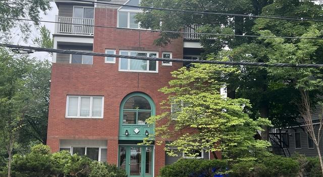 Photo of 121 Longwood Ave Unit 4B, Brookline, MA 02446