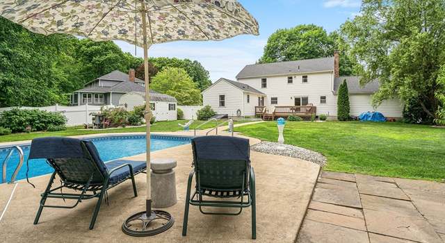 Photo of 10 Manoogian Cir, Milford, MA 01757