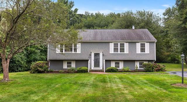 Photo of 68 Cedarwood Rd, Hanover, MA 02339