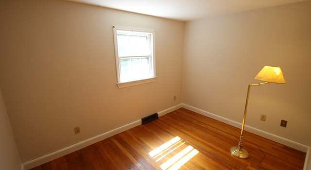 Photo of 2 Beechnut St, Methuen, MA 01844