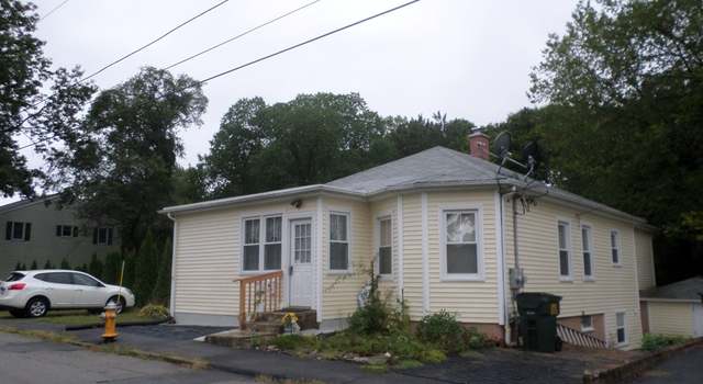 Photo of 426 High St, Webster, MA 01570