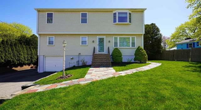 Photo of 882 Allen St, Dartmouth, MA 02747