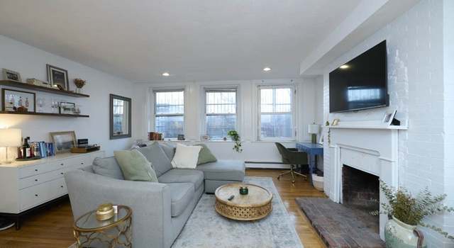 Photo of 462 Beacon St #2, Boston, MA 02115