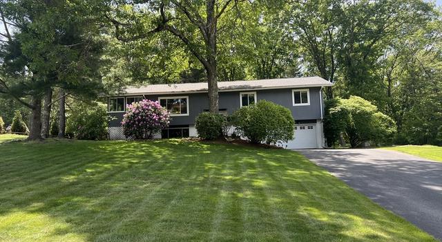 Photo of 11 Huckleberry Ln, Sharon, MA 02067