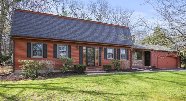 Photo of 100 Ridgecrest Dr, Westfield, MA 01085