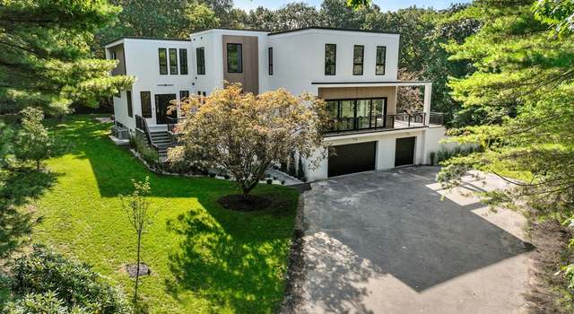 Photo of 101 Kings Grant Rd, Weston, MA 02493