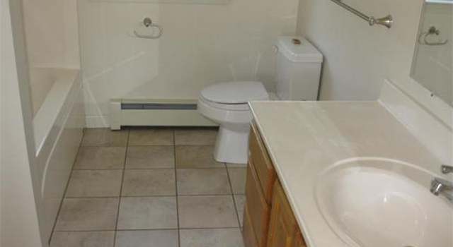 Photo of 131 Skyline Dr, Oakham, MA 01068