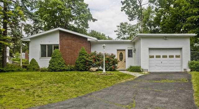 Photo of 52 Hillview Rd, Holyoke, MA 01040