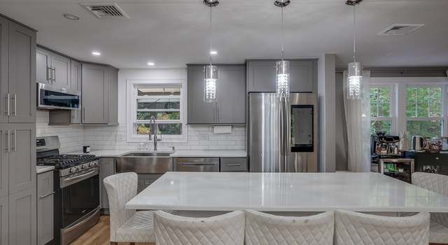 Photo of 327 Old Billerica Rd, Bedford, MA 01730