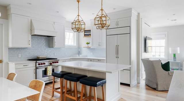 Photo of 6 Station St #3, Hingham, MA 02043