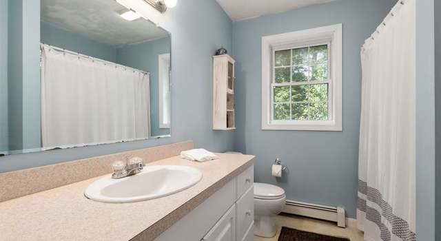 Photo of 52 Barre Rd, Hubbardston, MA 01452
