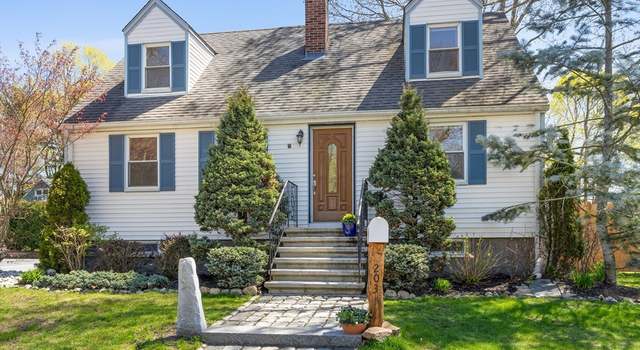 Photo of 203 East Lothrop St, Beverly, MA 01915