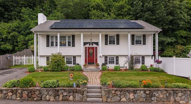 Photo of 14 West Winkley St, Amesbury, MA 01913