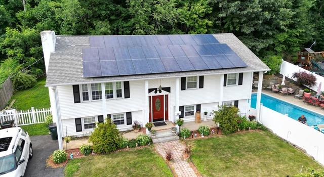 Photo of 14 West Winkley St, Amesbury, MA 01913