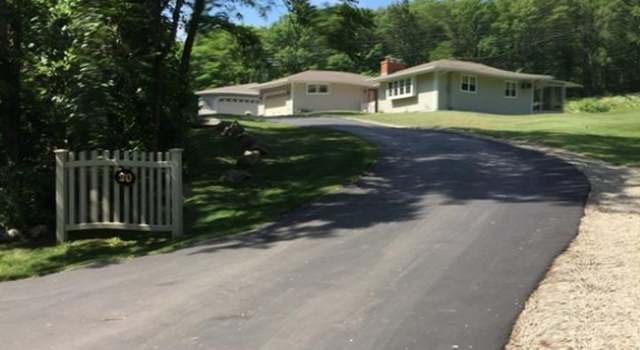 Photo of 20 Cemetery Rd, Auburn, MA 01501