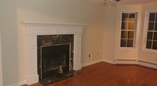Photo of 1 Papagni Cir, Worcester, MA 01604