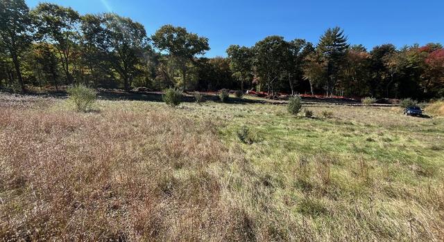 Photo of 461 Lincoln Rd, Walpole, MA 02081