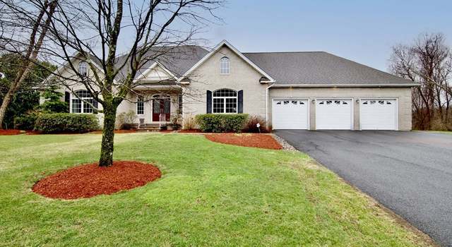 Photo of 74 Knollwood Rd, Ludlow, MA 01056