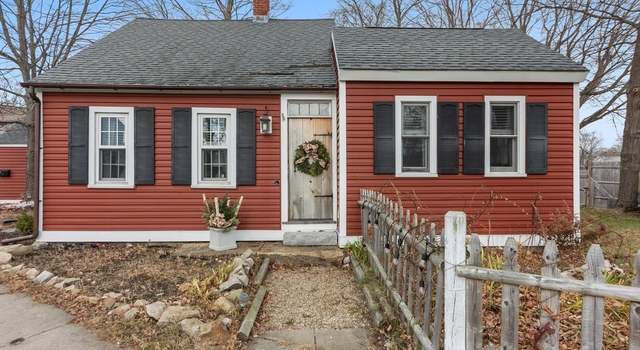 Photo of 1 Whitehall Rd, Amesbury, MA 01913