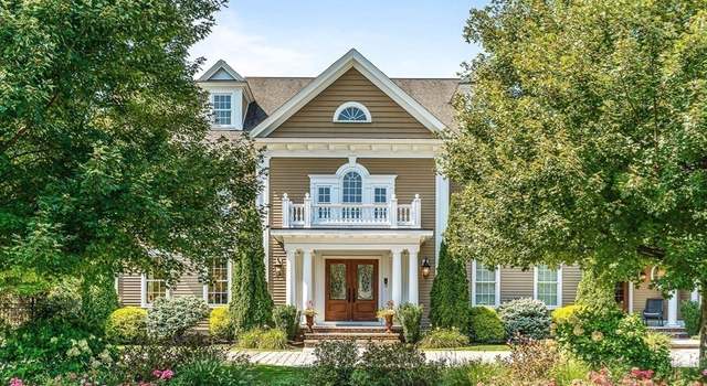Photo of 11 Village Ln, Needham, MA 02492