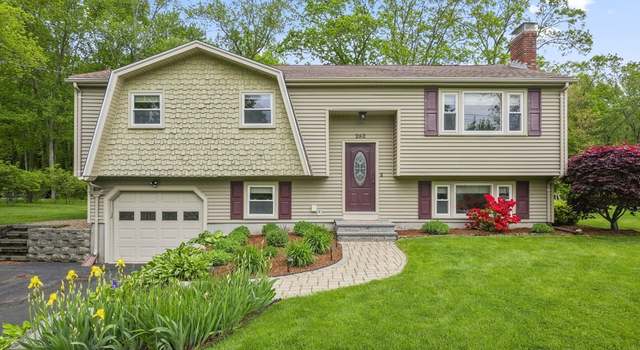 Photo of 282 Old Post Rd, North Attleboro, MA 02760