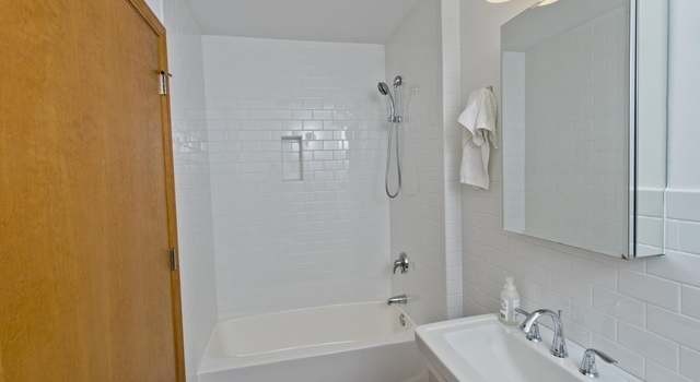 Photo of 11 Eastview Dr, Belchertown, MA 01007