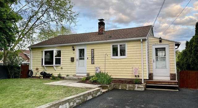 Photo of 26 Lakeview St, Blackstone, MA 01504