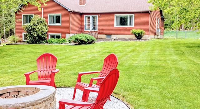 Photo of 140 Pond Brook Rd, Huntington, MA 01050