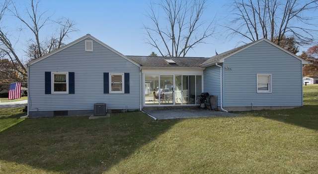 Photo of 110 Circle Dr, West Springfield, MA 01089
