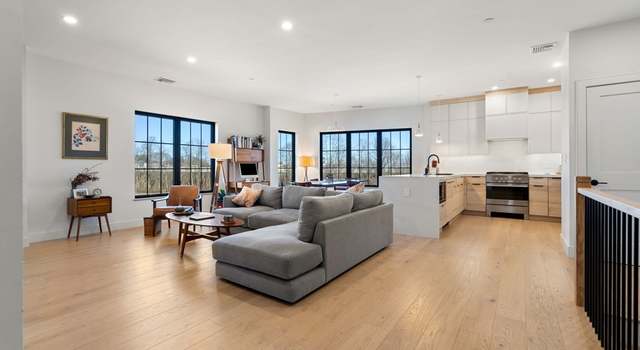 Photo of 4 Payne St Unit Three, Dorchester, MA 02122