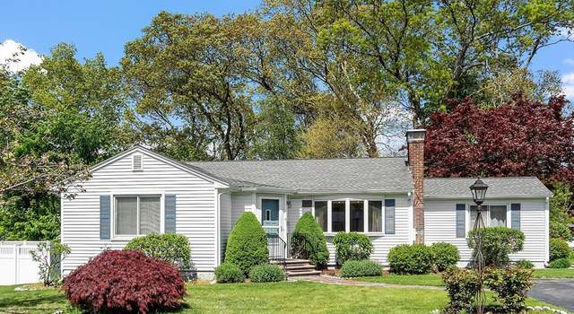 Photo of 19 Evans Rd, Stoneham, MA 02180